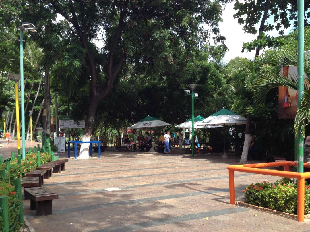 Praca Dos Stressados-福塔莱萨必去景点