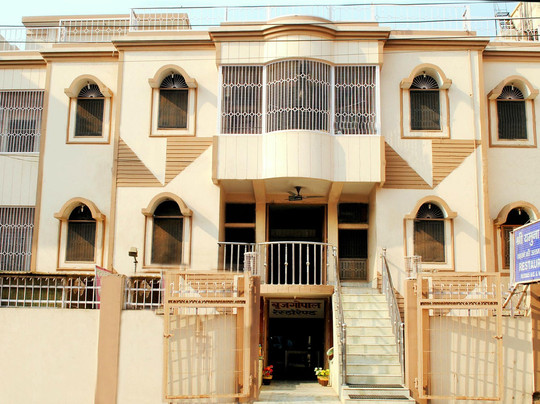 亚穆纳但酒店主图