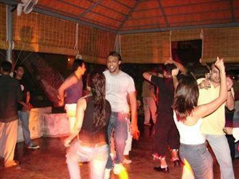 Hill View Hotel & Resort主图