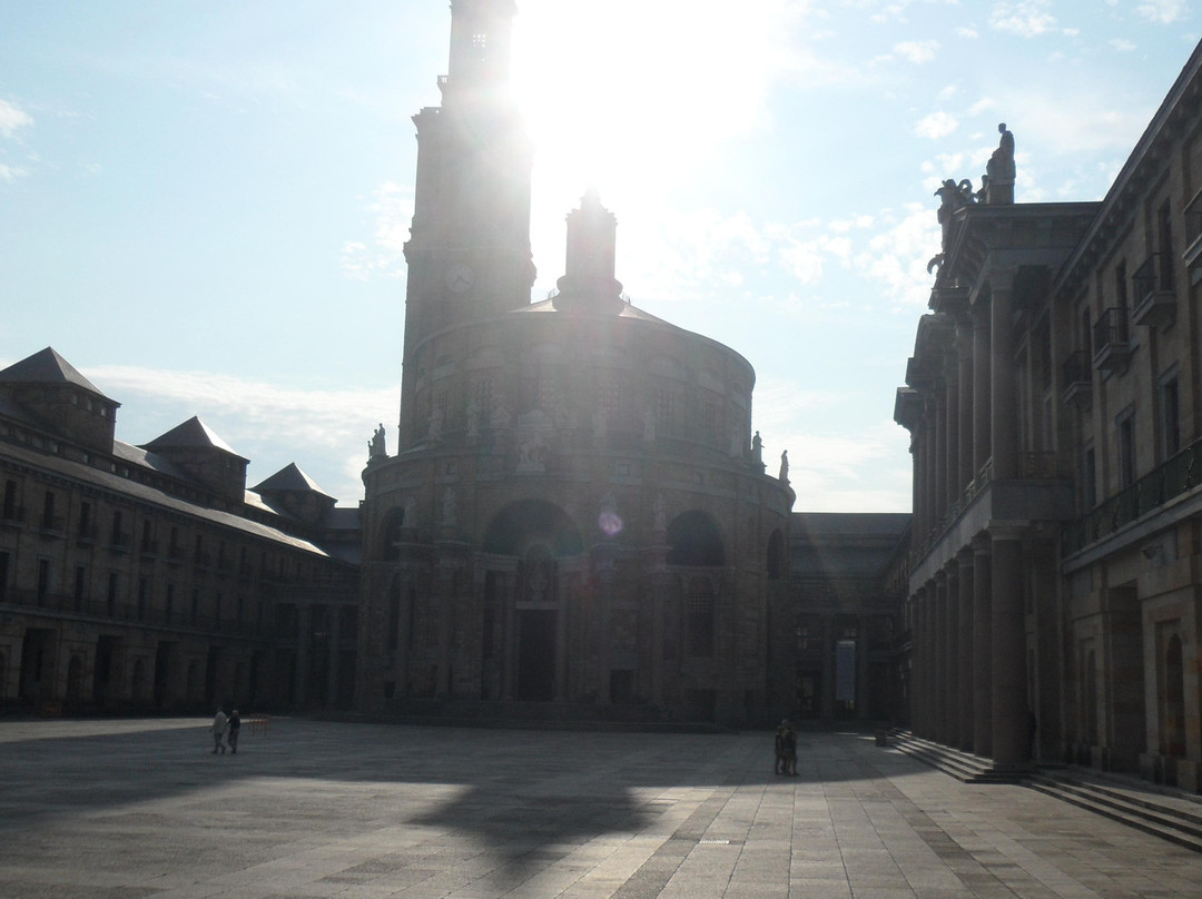 Laboral Ciudad de la Cultura-希洪必去景点
