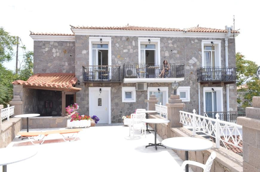 Molyvos Queen Apartments