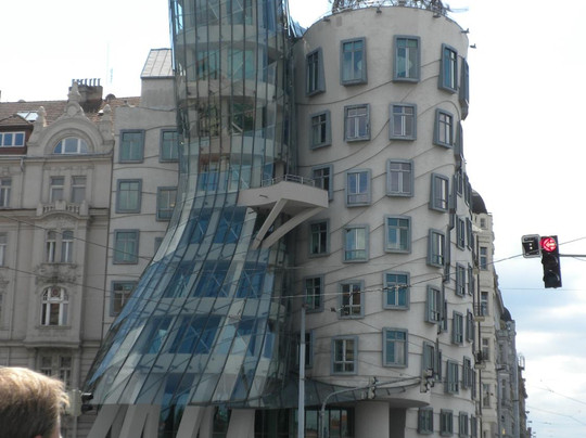 跳舞的房子-布拉格必去景点