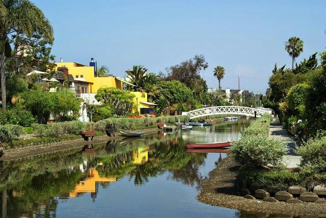 威尼斯运河行人道-洛杉矶必去景点