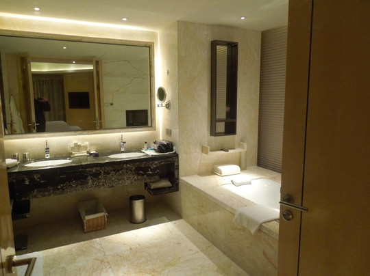 大连富力希尔顿酒店主图