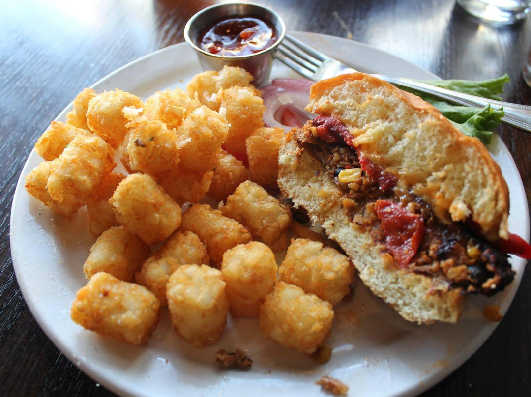 HUB Restaurant & Ice Creamery