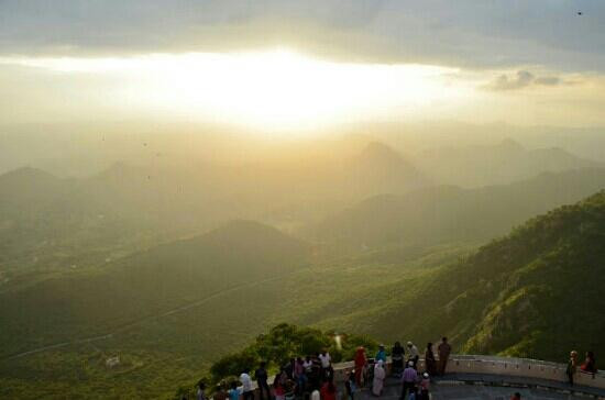Sajjangarh Monsoon Palace景点图片