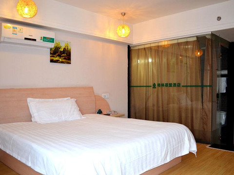 上海格林联盟虹桥火车站会展中心北翟路酒店主图