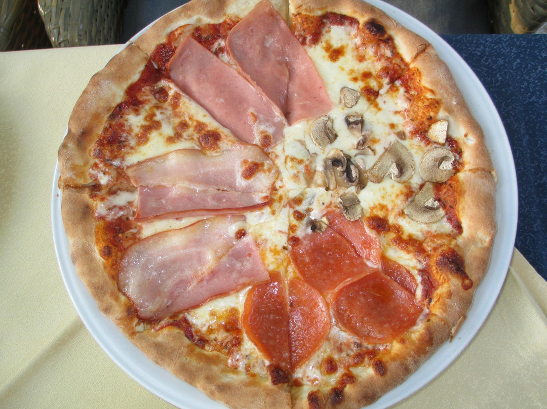 Lassi餐馆和美食-Paralos