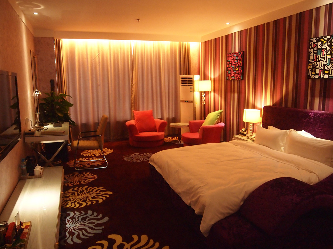 光彩商务酒店主图