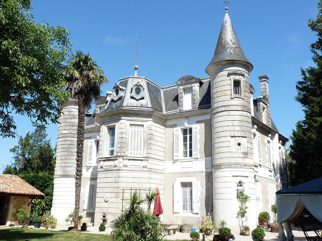 Chateau de Talais主图
