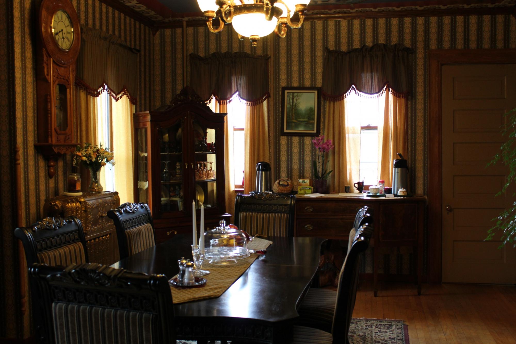 The MacLeod House-餐饮