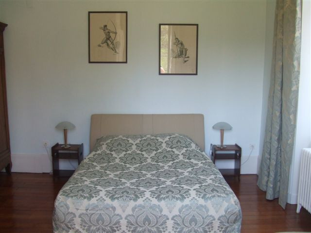 Clos De Charlieu主图