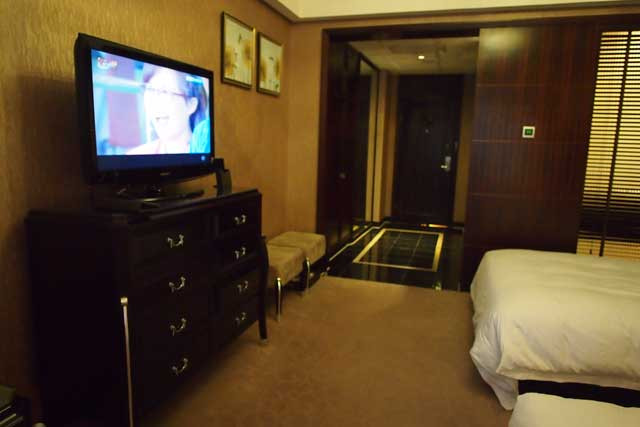 豪布斯卡酒店主图