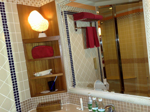 皇冠滨海温泉酒店主图