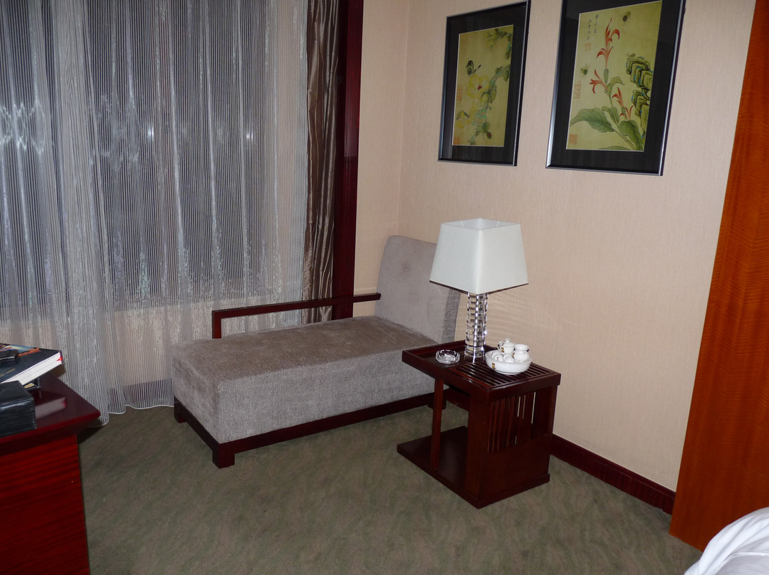 东明国际大酒店主图