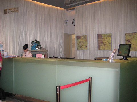 白玉兰酒店（西安明城墙长乐门地铁站店）主图