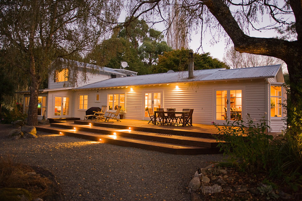 Eleven Owen River Lodge