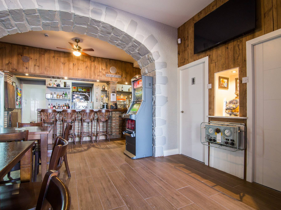 South District餐馆和美食-The Edinburgh Arms Gastro Bar