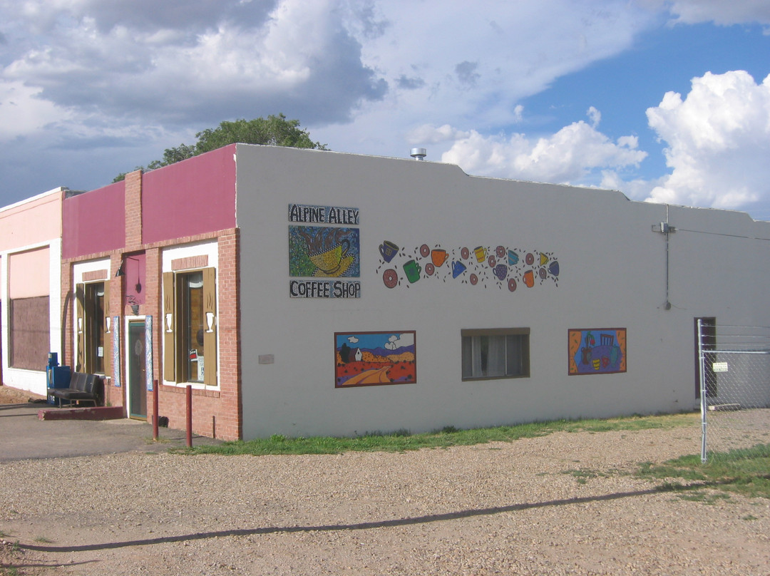 Tajique餐馆和美食-Alpine Alley