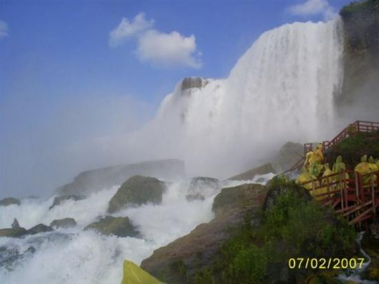 新娘面纱瀑布-尼亚加拉大瀑布必去景点