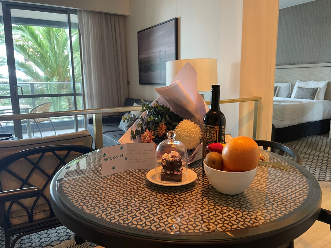 西贝尔曼利海滩酒店主图