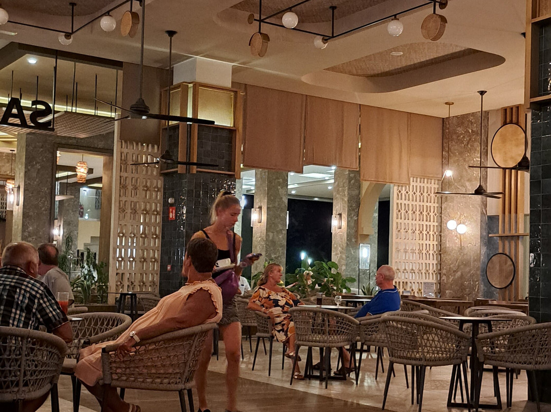 Safari Lobby Bar)景点图片