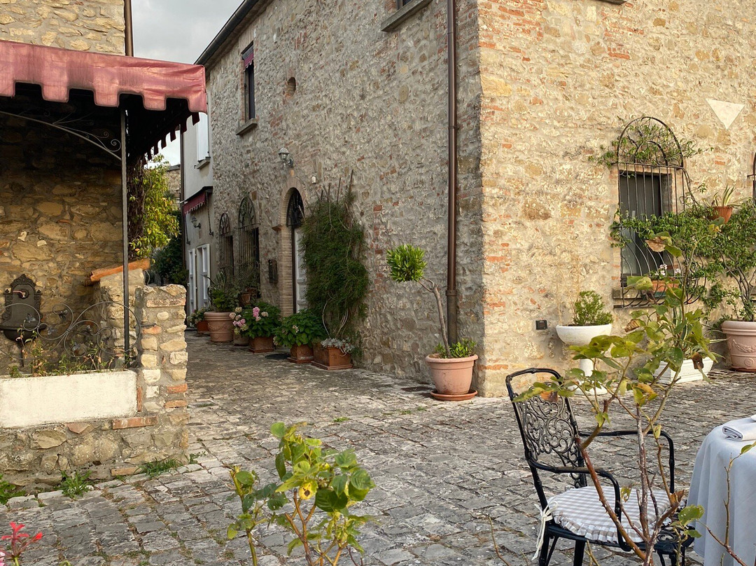 Castello di Albereto主图