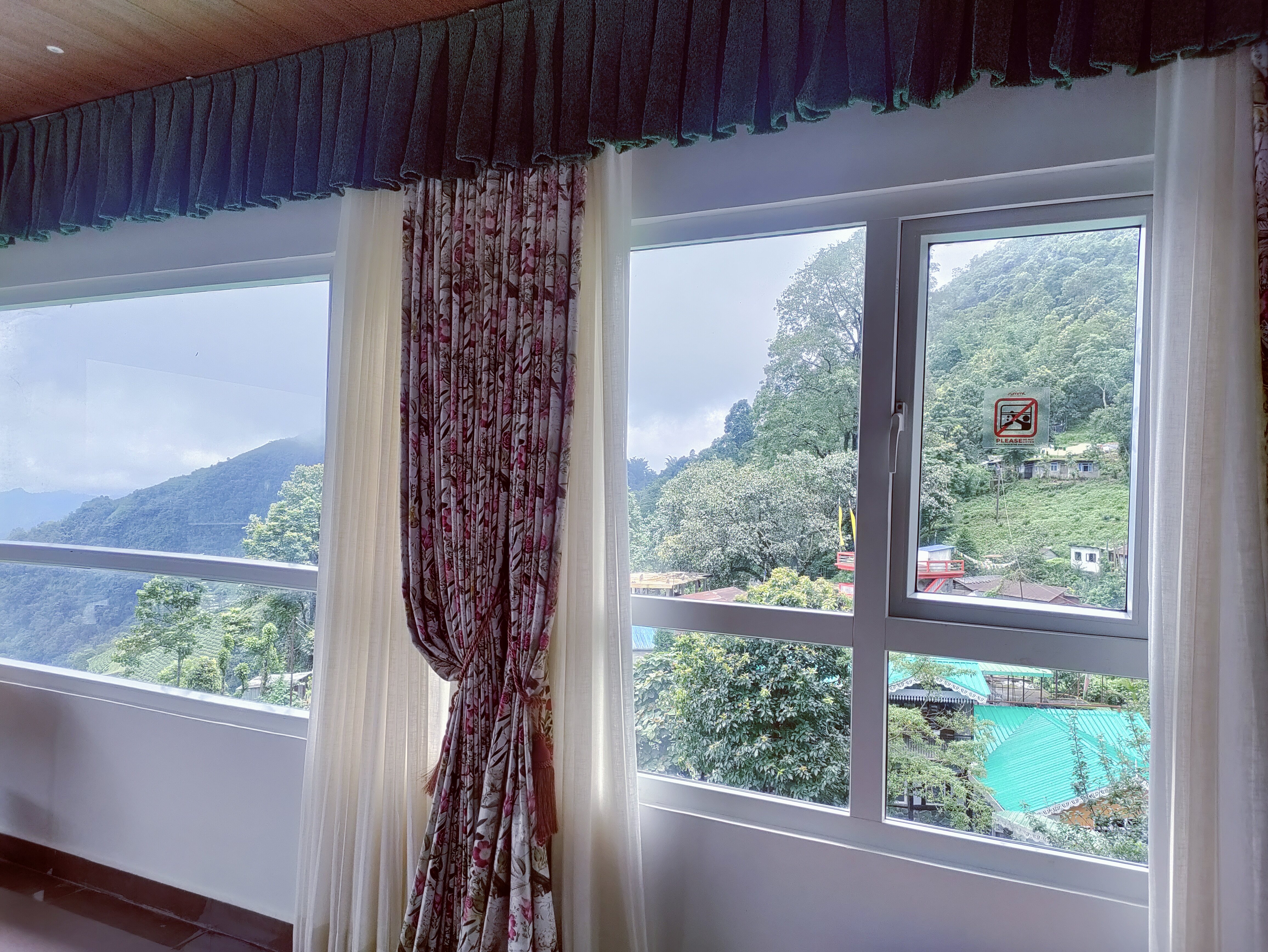 Summit Bougainvillea Tea Resort-官方