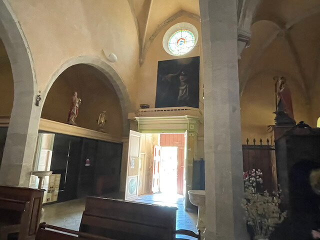 Eglise Saint-Sauveur-La Roquebrussanne必去景点