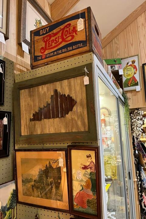 Owensboro Antiques & More景点图片