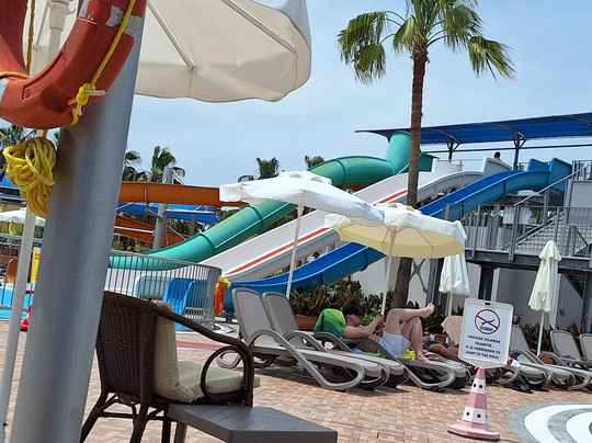 VONRESORT Golden Coast主图