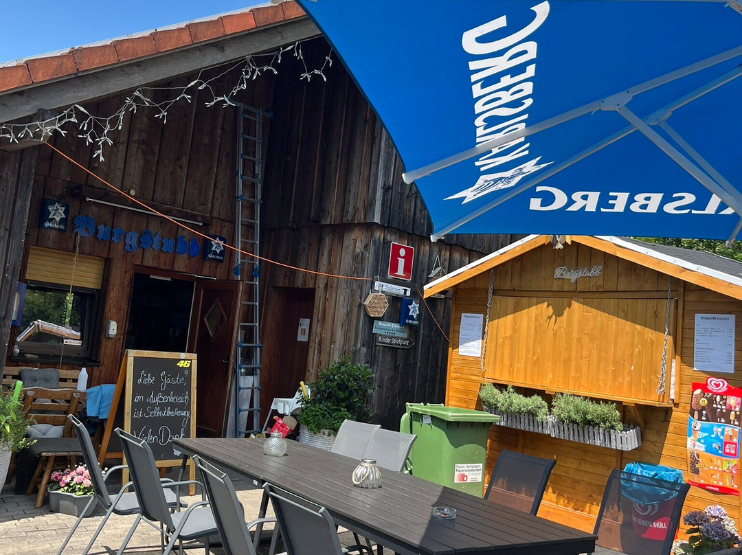 巴斯登之家餐厅酒店主图