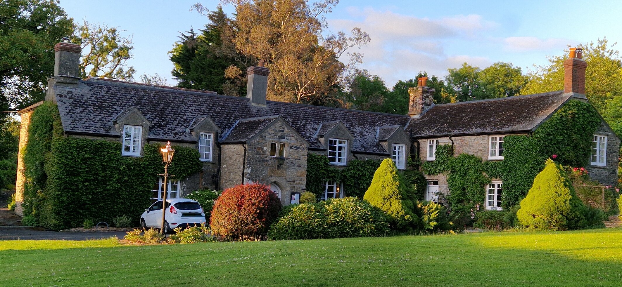 Collaven Manor Hotel-官方