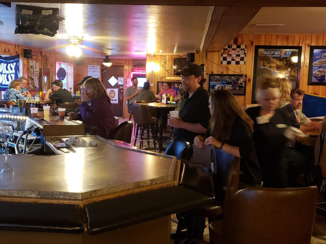 Earthwood Inn