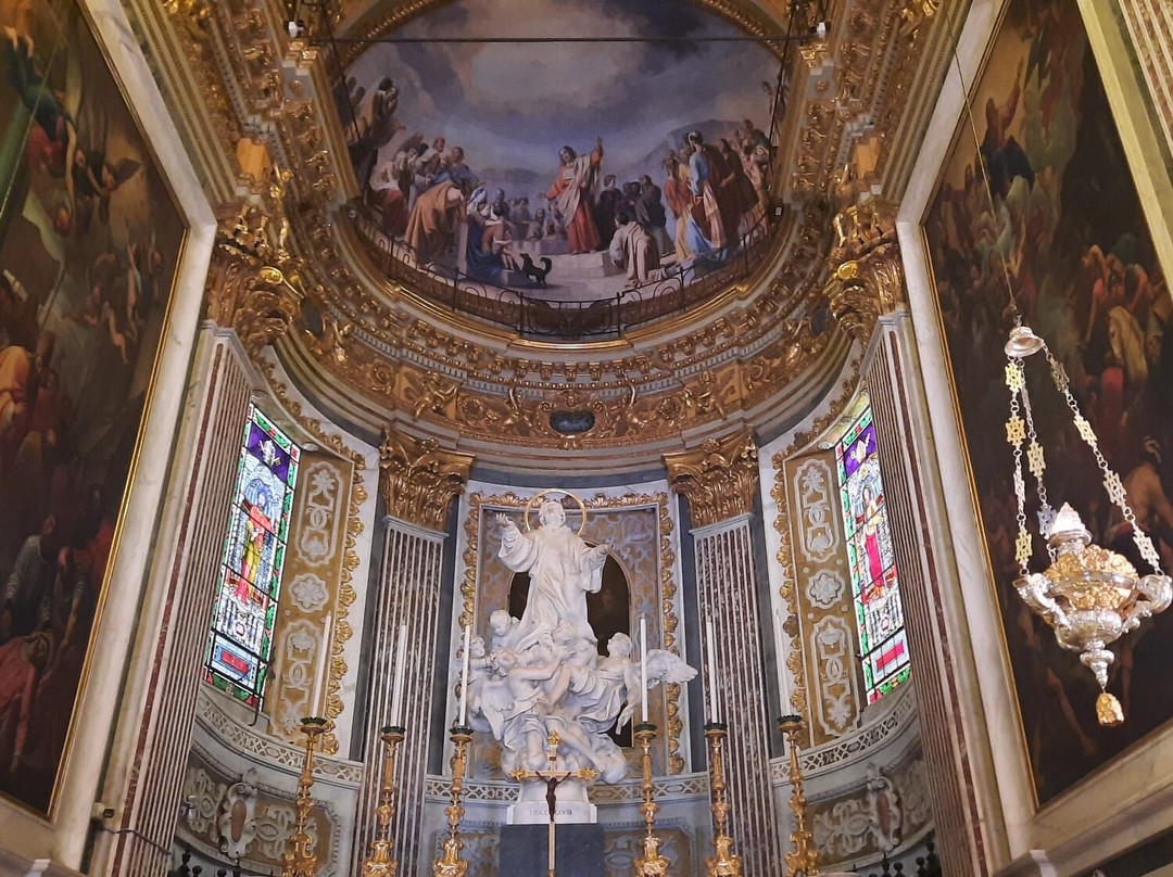 Basilica di Santo Stefano-拉瓦尼亚必去景点