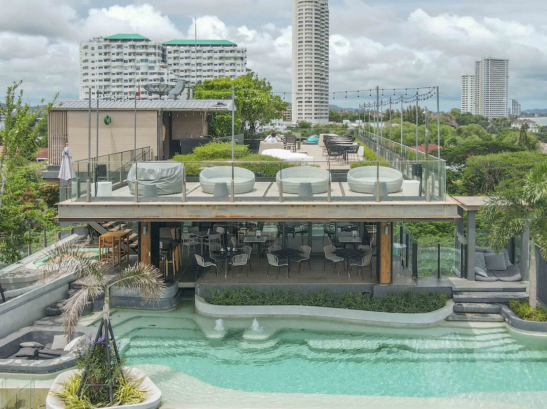 Seaphere Pattaya Hotel主图