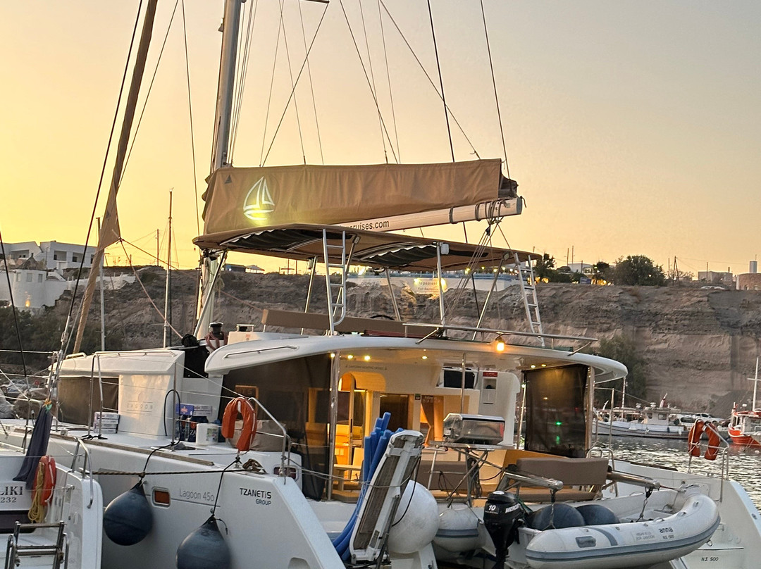 Santorini Yacht Cruises-维查德必去景点