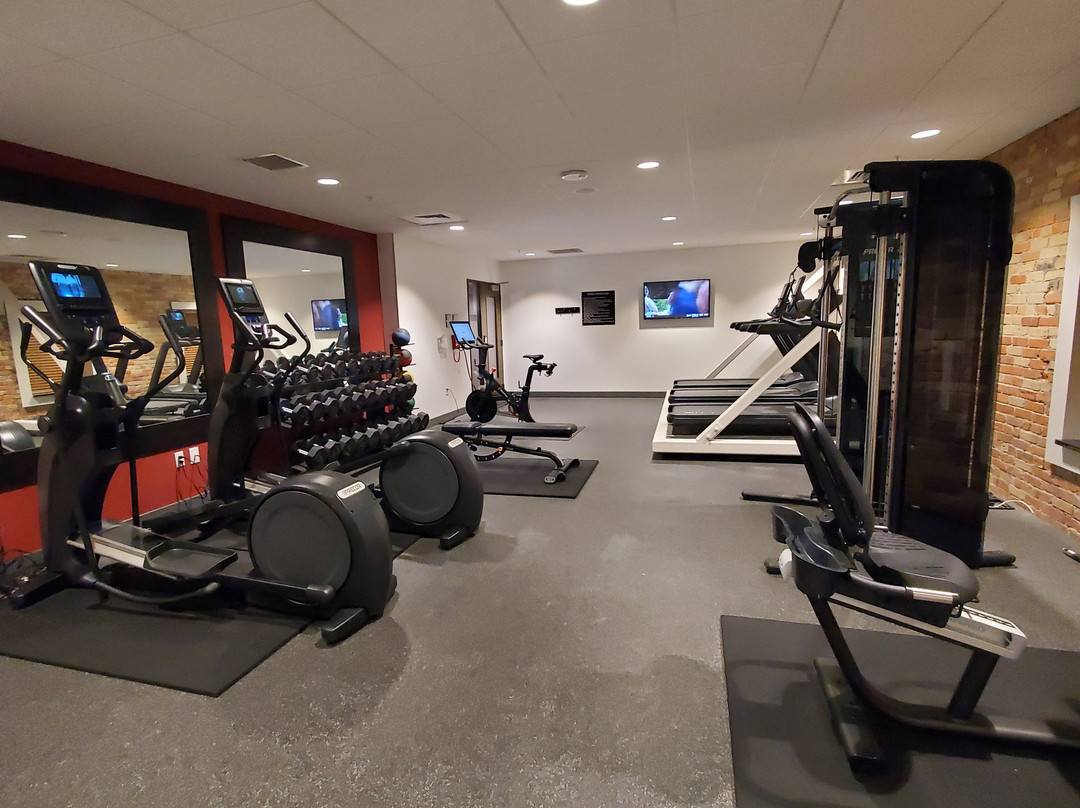 Homewood Suites By Hilton Grand Rapids Downtown主图