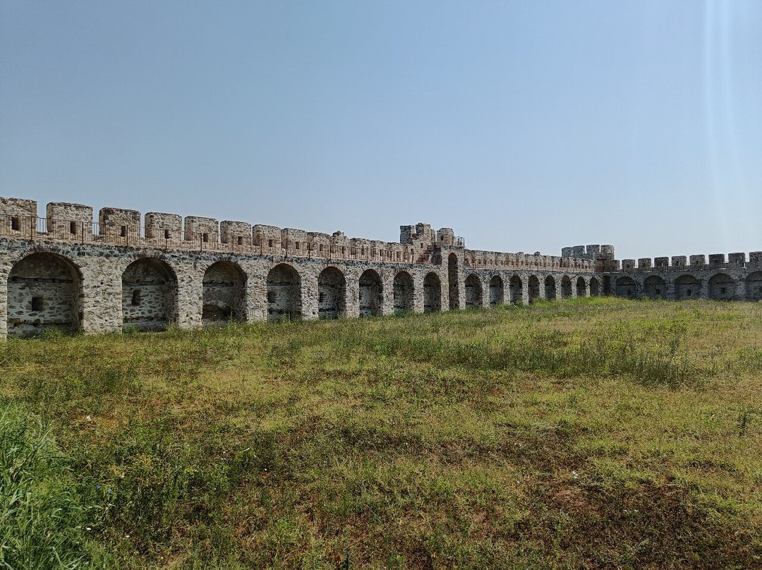 Fortress of Bashtovë-Bashtove必去景点
