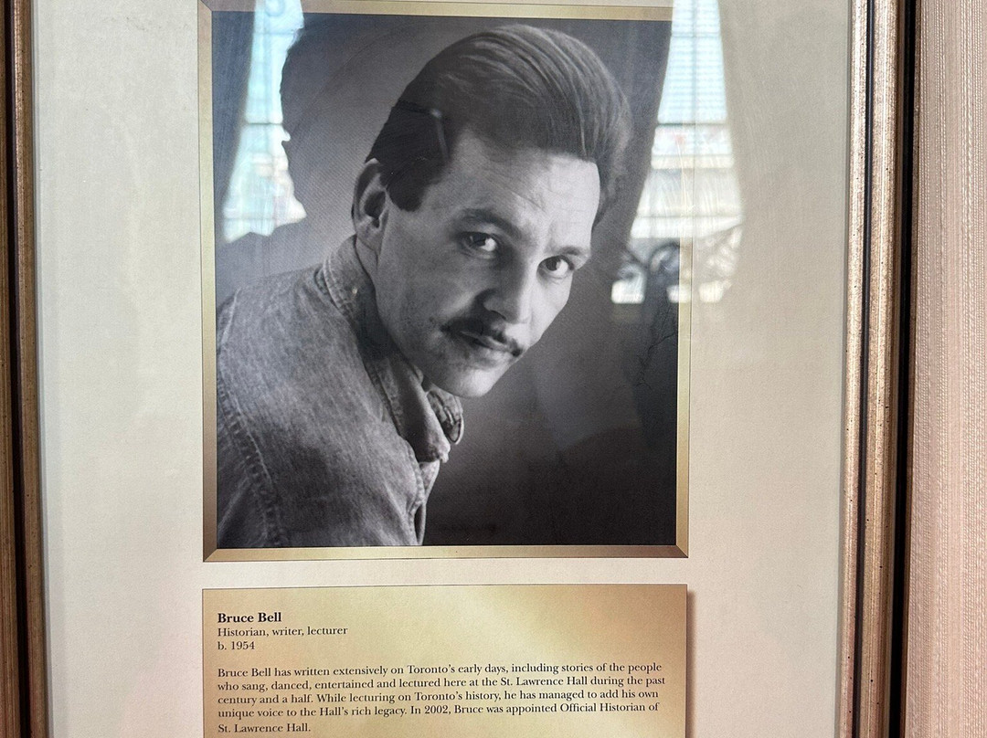 Bruce Bell Tours-多伦多必去景点