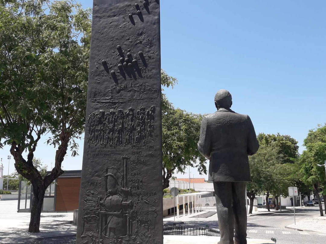 Estátua Do Comendador Rui Nabeiro景点图片