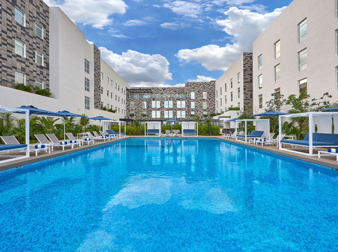 City Express Plus by Marriott Cancun Aeropuerto Riviera主图