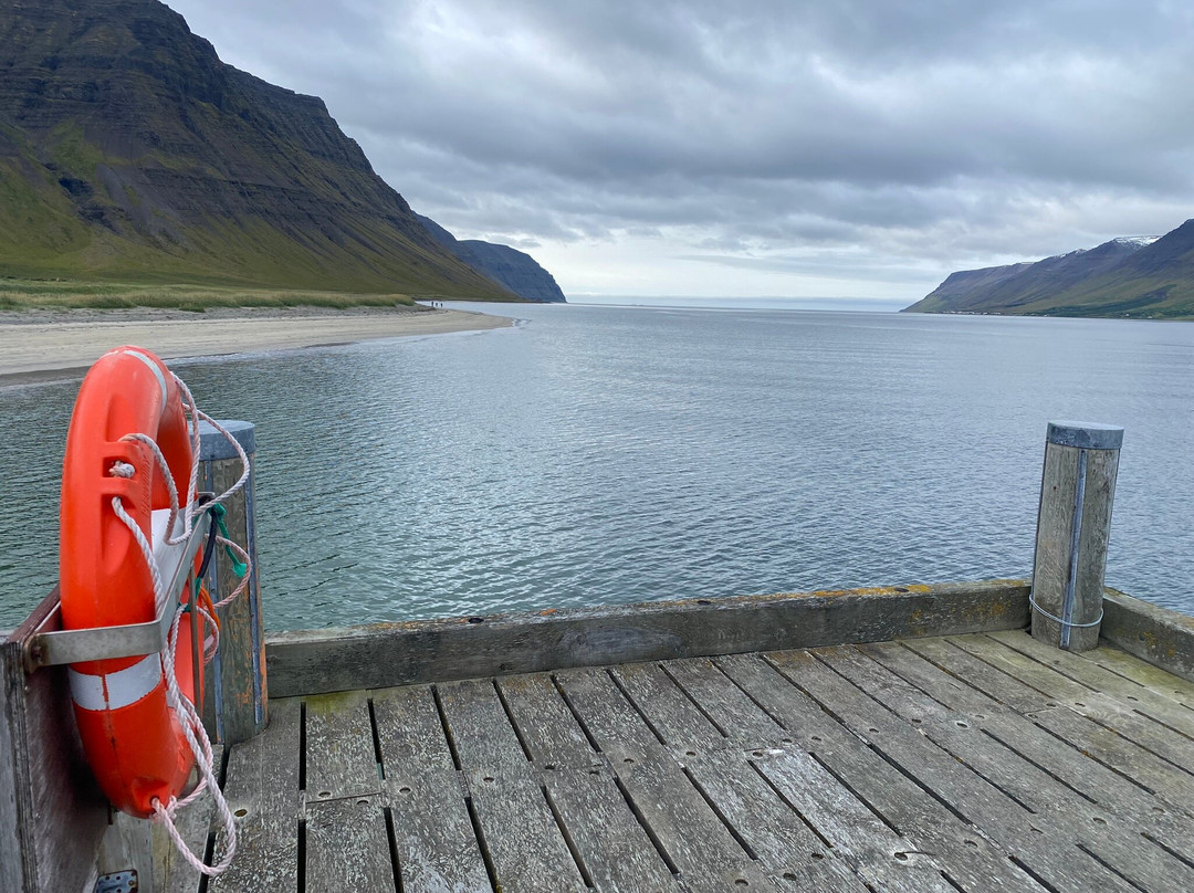 Hotlsfjara Pier-Holt必去景点