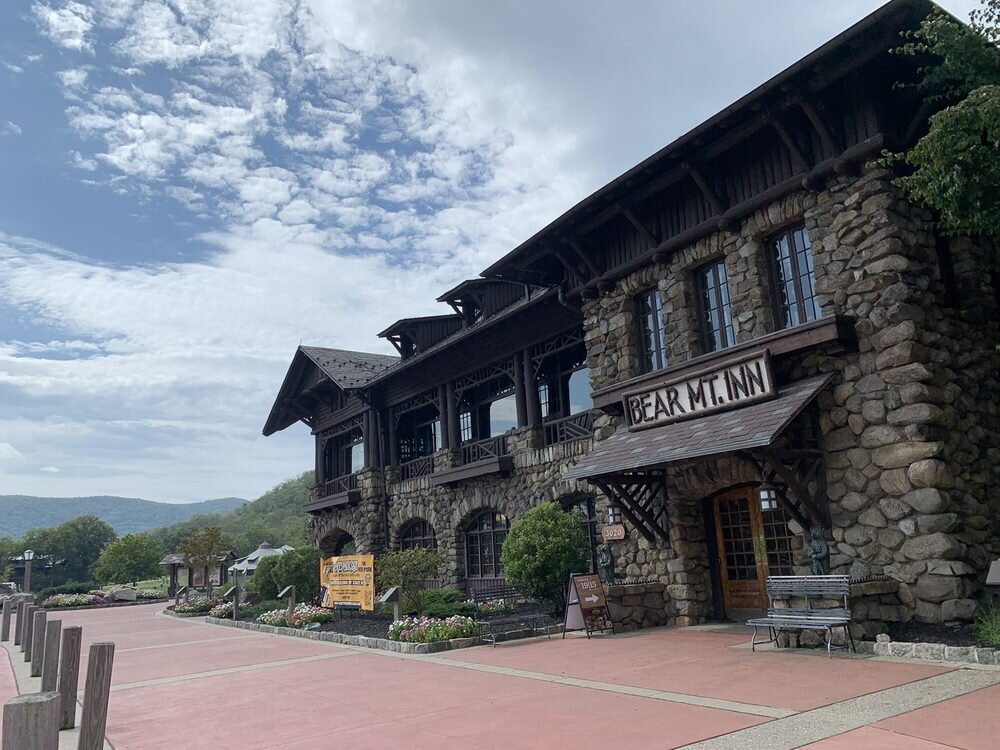 Bear Mountain Inn主图