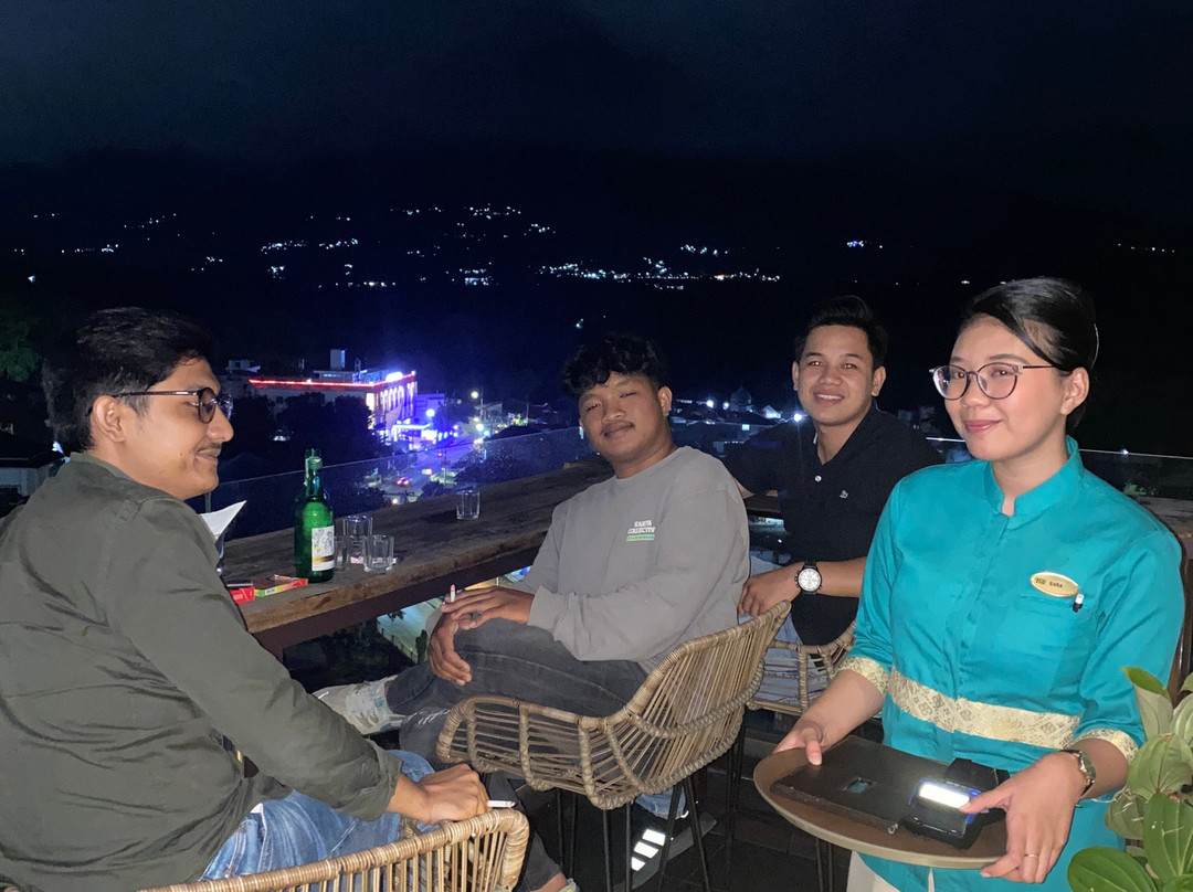 Hotel Santika Bukittinggi主图