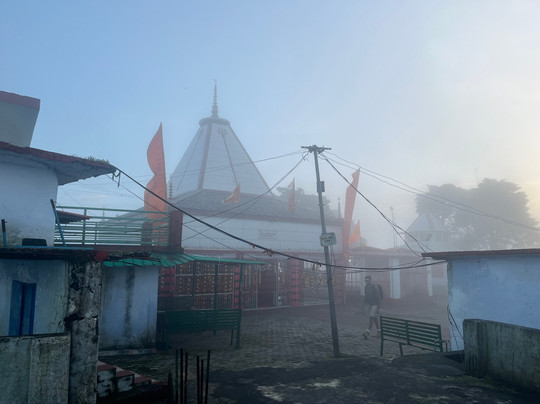 Passenger and Peaks-里希克虚必去景点