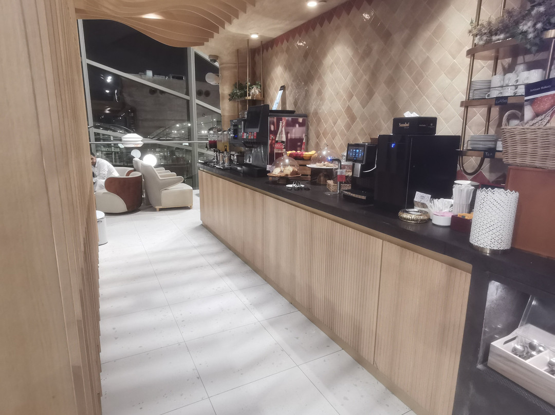 Plaza Premium Lounge (departures)-安曼必去景点