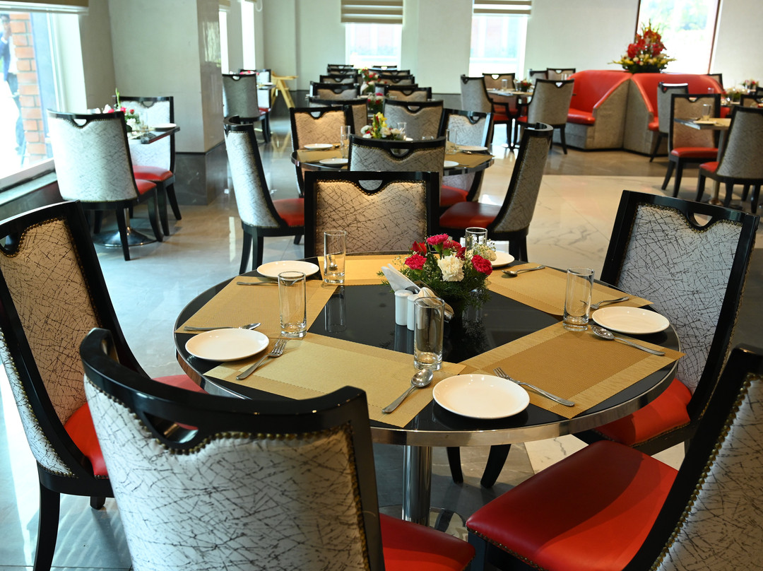 Manjeera Sarovar Premiere Hotel主图