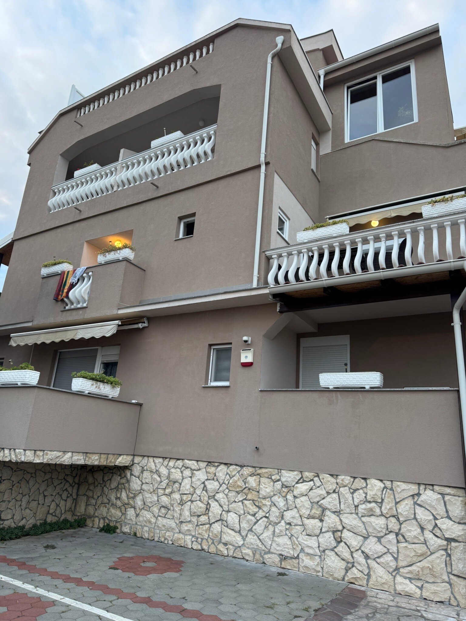 瓦伦缇纳别墅酒店-官方