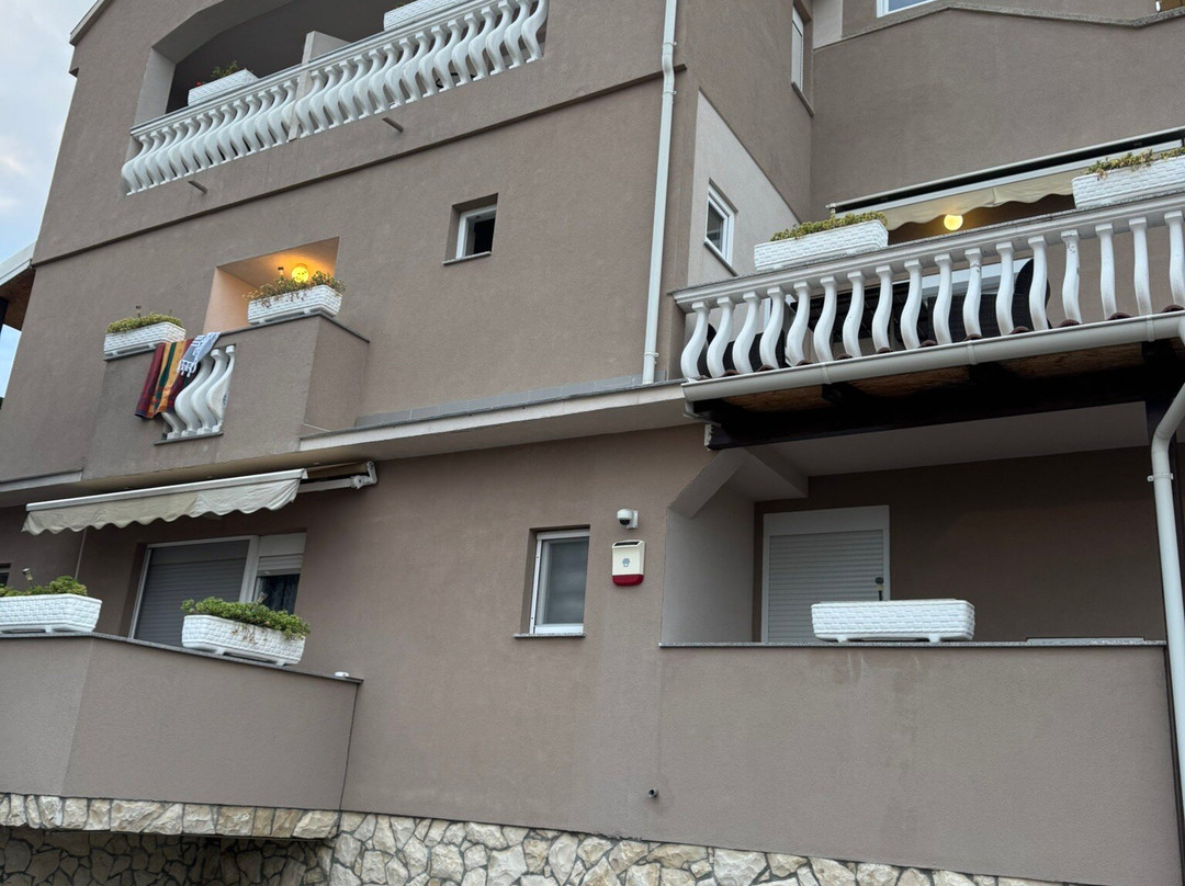 瓦伦缇纳别墅酒店主图